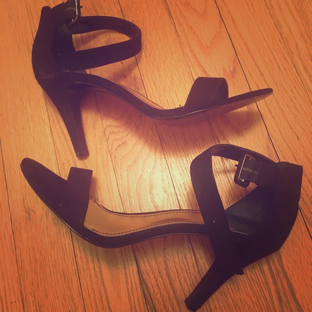 Style & Co black suede strappy heel